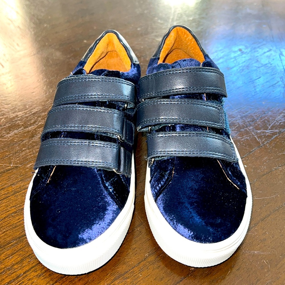 Papouelli boys velvet sneakers - new! Size 29 USA size 12